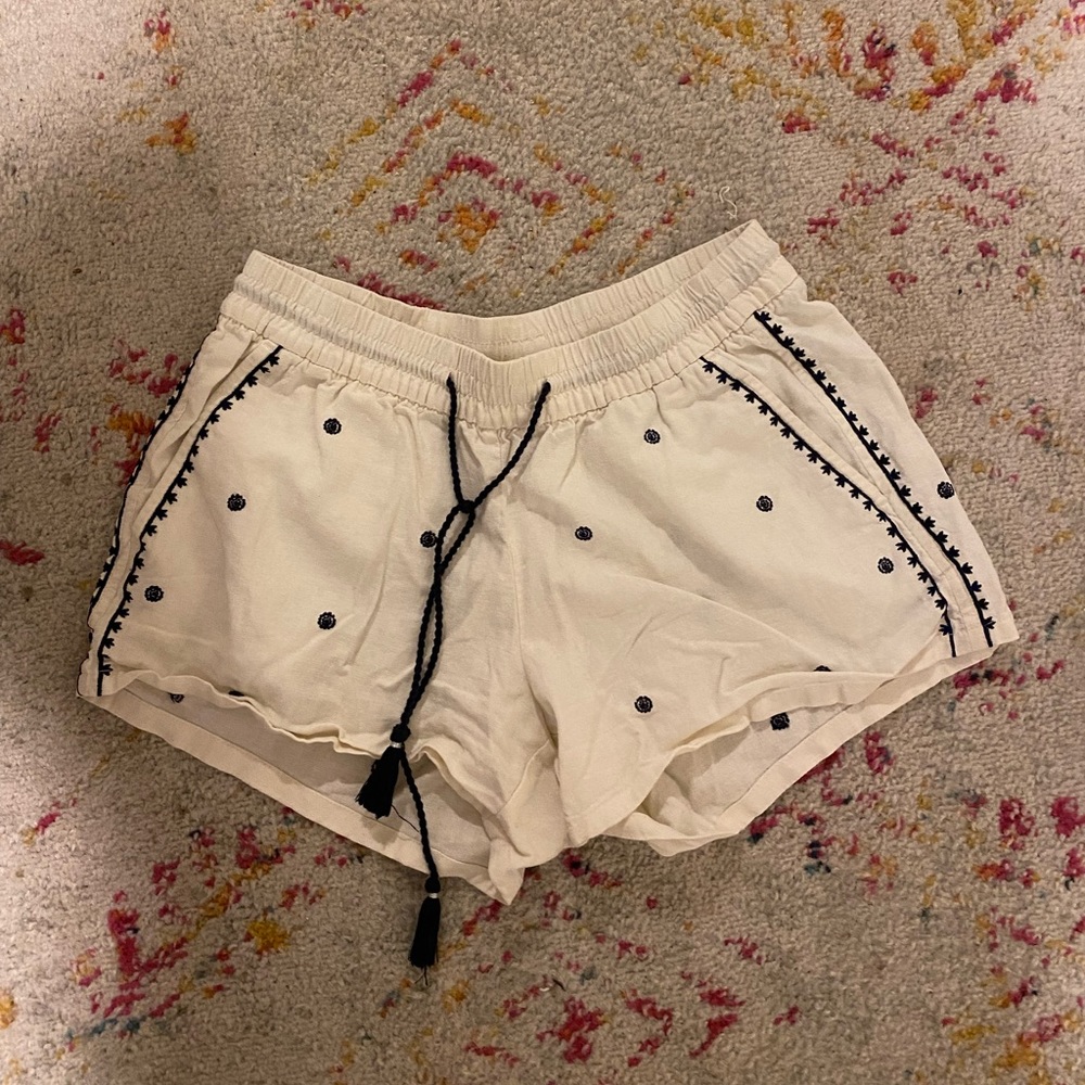 Very cute ivory and blue shorts
